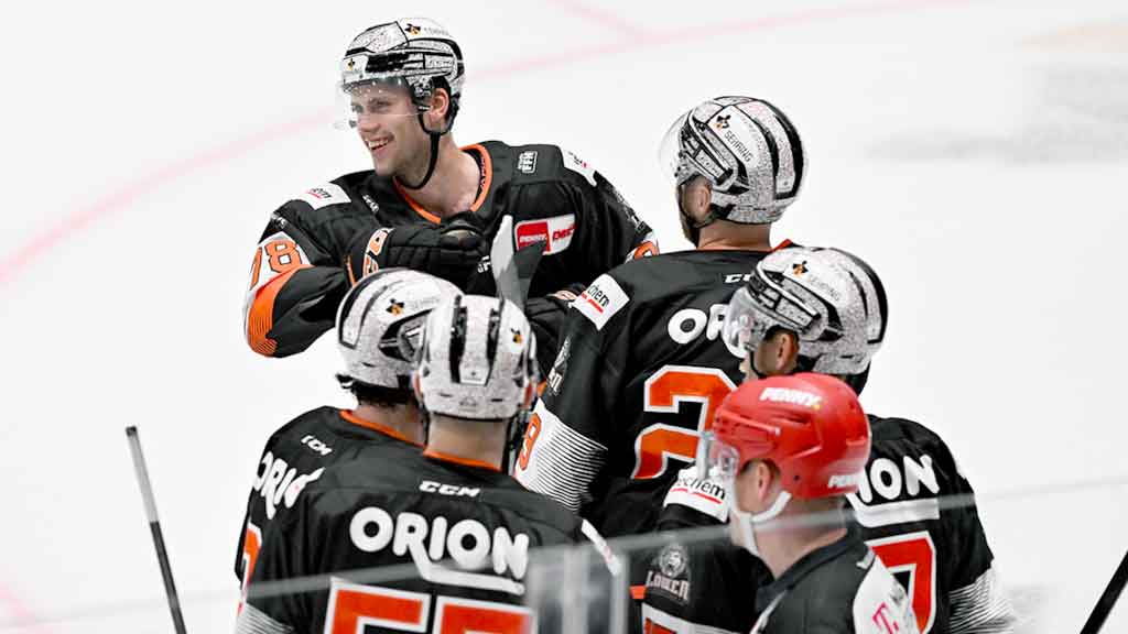 Löwen bezwingen Iserlohn Roosters Löwen bezwingen Iserlohn Roosters